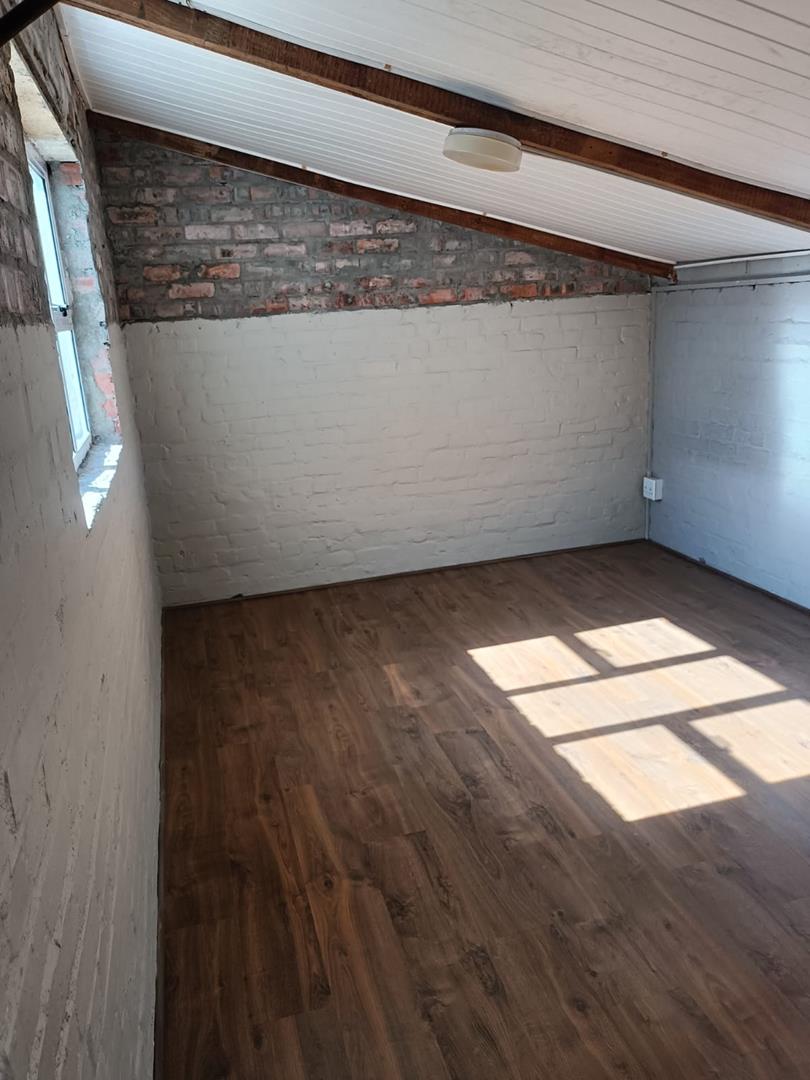 4 Bedroom Property for Sale in Avondale Western Cape